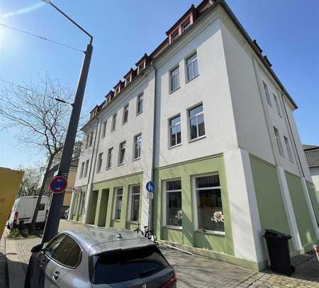 Schicke, neu renovierte 1-Raum-Wohnung im HH mit EBK