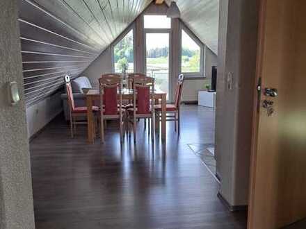 2-Zimmer-Wohnung mit 2 Balkonen, EBK und Möbliert in Friedrichshafen