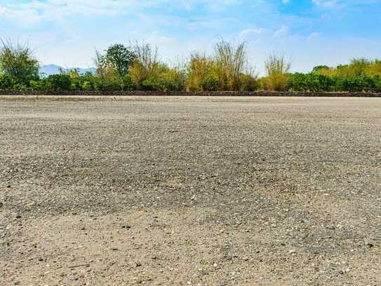 Gewerbegrundstück, ca. 1.000 qm bis ca. 8.000 qm, an der A8 Stuttgart-Ulm zu vermieten