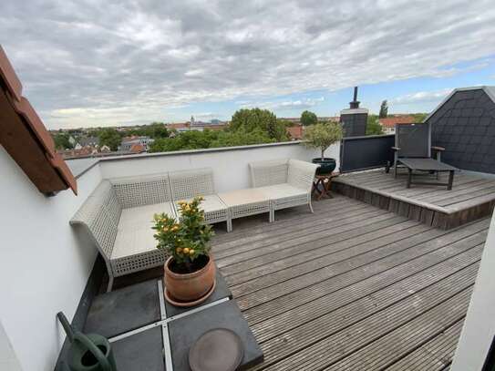 Neuwertige 5-Zimmer-Maisonette-Wohnung mit Balkon und EBK in Leipzig