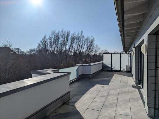 Penthouse Wohnung mit großer Dachterrasse!