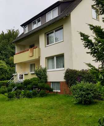 Schöne 4 Zimmer Wohnung in Sarstedt mit Badewanne und Balkon