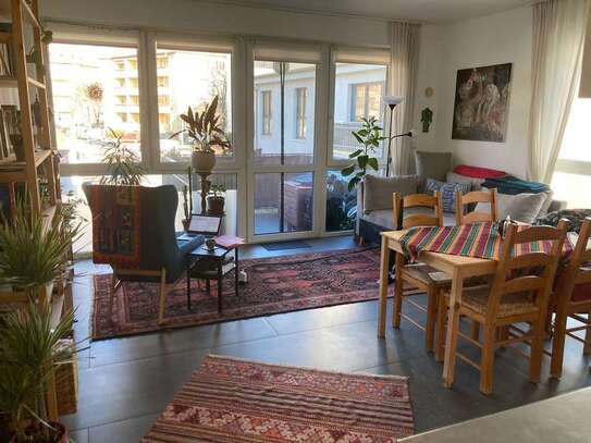 2-Zimmer-Wohnung mit Balkon und Einbauküche in Berlin Schöneweide