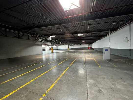 Provisionsfrei | 1.200 m² Lagerfläche | 350 m² Bürofläche in bester Lage!