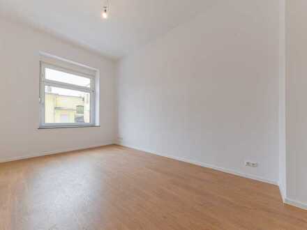 Renovierte 3 Raum Wohnung!