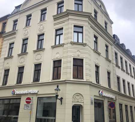 3 Raum Wohnung mit Balkon direkt im Stadtzentrum in Gründerzeiteckhaus