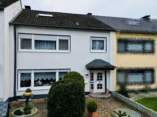 Großzügiges Reihenmittelhaus für Familien zum Wohlfühlen in Fröndenberg-Ardey