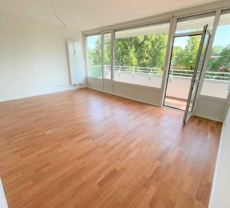 Provisionsfrei, Neuwertig, sonniger Süd Balkon mit EBK, perfekter Schnitt