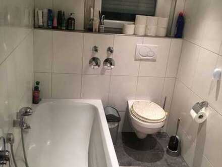 Schöne,ruhige,gehoben zwei Zimmer Wohnung in Stuttgart, Zuffenhausen.