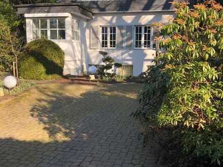 Immobilien im Westen : Seltene Gelegenheit - Freistehendes Einfamilienhaus mitten in Junkersdorf