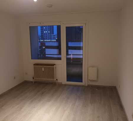 Gepflegte 1-Zimmer-Wohnung mit Balkon Nähe Innenstadt/Hauptbahnhof Kaiserslautern