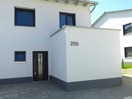 KFW55! NAGELNEU! MODERN! DHH inkl. GARAGE IN RIEDHAUSEN ZU VERKAUFEN! "DIE BRÜHLSTRAßE 25B"