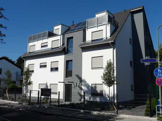 Großzügige moderne 4-Zimmer Maisonette-Wohnung mit Balkon und Dachterrasse.