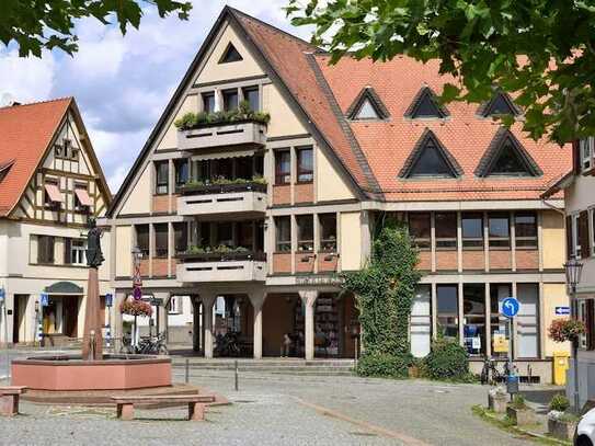 2-Zi-Wohnung am wunderschönen Marktplatz Oberursels!