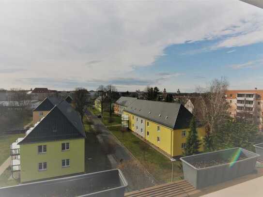 2 Zimmer, tolle Aussicht, sonniger Südbalkon, Erstbezug!