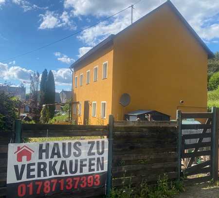 Geräumiges, günstiges 7-Zimmer-Mehrfamilienhaus in Hohenfels-Essingen mit angrenzenden Baugrundstück