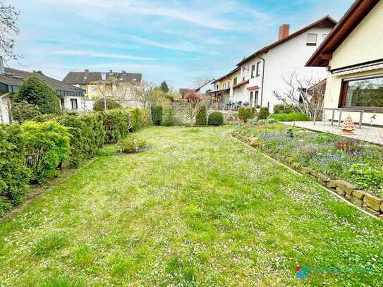 Freistehendes Einfamilienhaus mit idyllischem Garten und modernem Grundriss