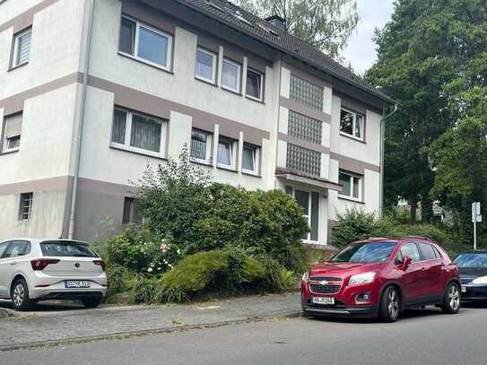 Freistehendes, gepflegtes 5-Familienhaus mit Garage in schöner Lage von Solingen-Wald