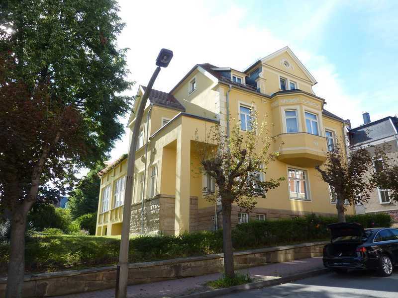                                                               *** Gro&szlig;z&uuml;gige 3-Zimmer-Wohnung / Balkon mit Blick ins Gr&uuml;ne ***                                                       in Ronneburg (Main-Kinzig-Kreis)