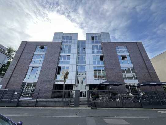 Helle Büroflächen mit Dachterrasse in Köln-Ehrenfeld