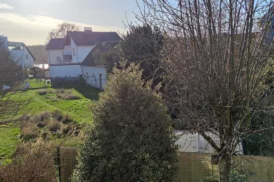 Gepflegte 2-Zimmer-Wohnung, möbliert mit Rheinblick (Köln, Porz-Ensen)