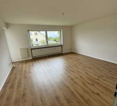 4 Zimmer Wohnung mit Garten und Balkon / Regensburg-Harting / frisch renoviert