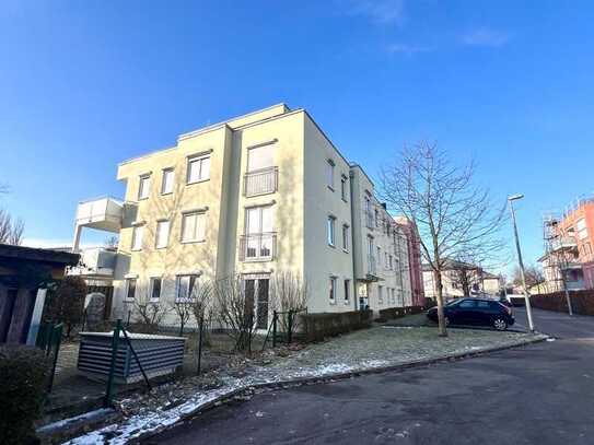 *Zur Kapitalanlage* 4 Zi.-Wohnung im 2. OG mit Aufzug + Südbalkon - Nähe Altstadt