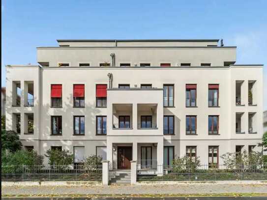 TOP-Lage, 3-Zimmer-Luxus mit EBK, Tiefgarage, Gäste-WC