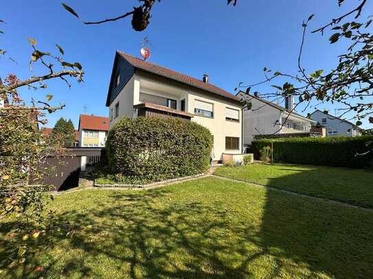 Freistehendes 2-Familienhaus m. Balkon, Terrasse u. herrlichem Gartenbereich in bevorzugter Südlage