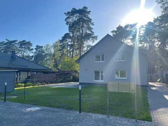 Doppelhaushälfte in Wassernähe mit Garten zu vermieten