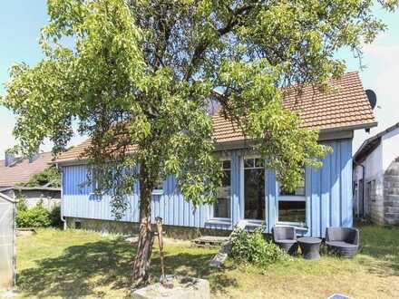 Kernsaniertes und freistehendes Haus mit großer Garten und Scheune in Birstein