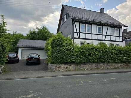 Gepflegtes, vermietetes 3-Parteienhaus (Bj. 1990) mit XXL-Doppelgar. in Wilnsd.-Niederdielfen