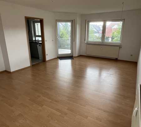 Ansprechende 2-Zimmer-Wohnung mit Balkon und EBK in Welzheim