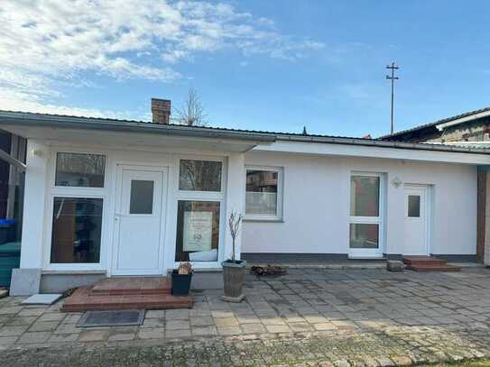 Grundstück mit Potential und massivem Bungalow in Greifswald !!!