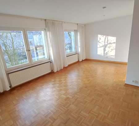 Schöne 3-Zimmer-Wohnung in Hannover Groß-Buchholz mit Balkon und Garage