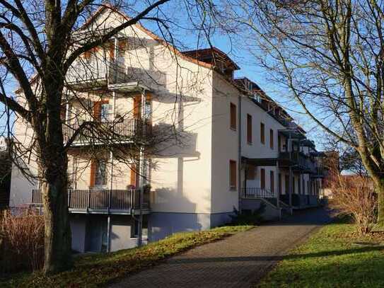 Helle 3-Raum Wohnung im EG mit Balkon in Groß Lüsewitz; weitere 3 Raum-Wohnungen in Sanitz verfügbar