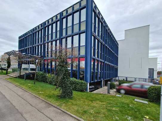 Büroflächen im Gewerbegebiet Garching-Hochbrück Nähe U-Bahn U6 zu vermieten