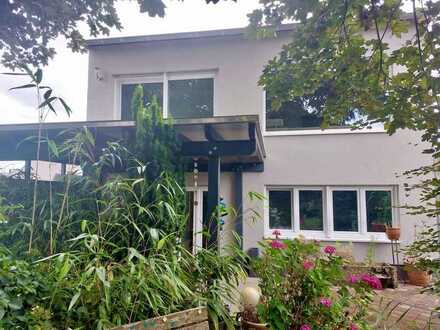 Modernisiertes Einfamilienhaus mit neuem Anbau in besonders ruhiger Lage von Neuwied-Irlich