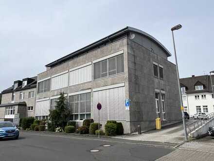 Top 4-Zimmer-Wohnung mit Balkon in Neunkirchen Zentrum
