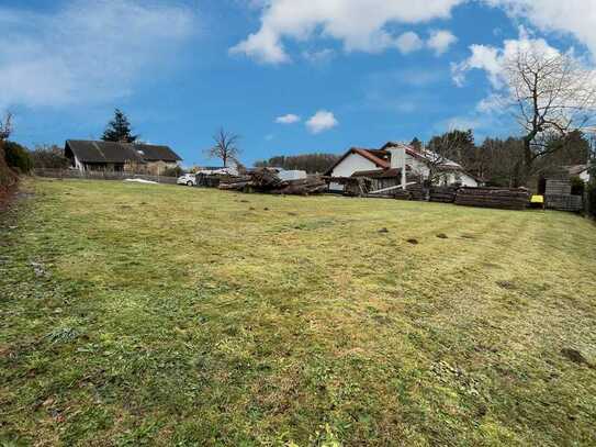 Baugrundstück in idyllischer Lage 
ideal für Ihr Traumhaus