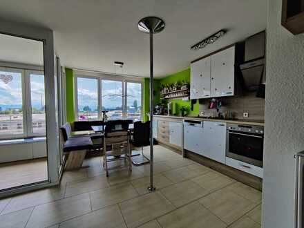 Exklusive 4,5-Zimmer-Maisonette mit See- und Bergsicht