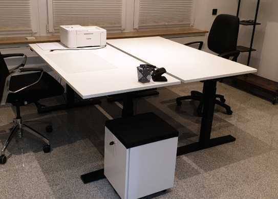 Eigener Büroraum mit Arbeitsplätzen max 2 Personen all-in - All-in-Miete