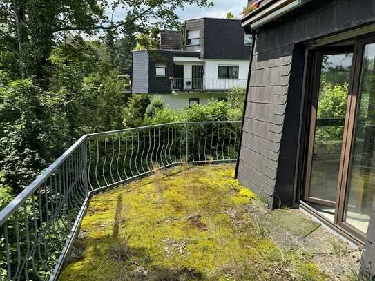 Terrassenwohnung auf drei Etagen mit 4 ZKBB, 2 Terrassen, Garage, Stellplatz, 139 qm Wohnfläche!