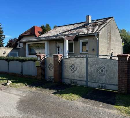 Massives Einfamilienhaus mit viel Potential in beliebter Lage zu verkaufen!