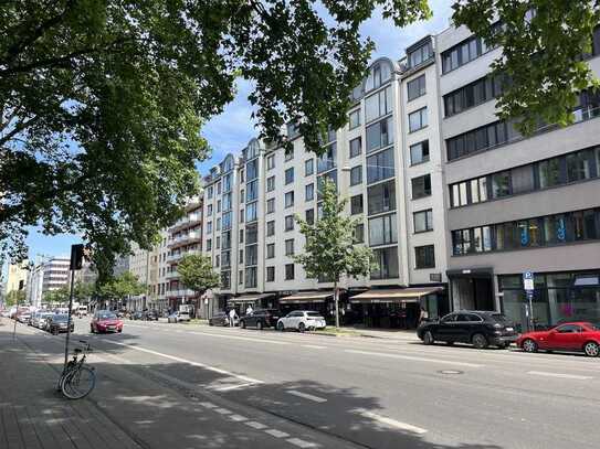 Renoviertes & neu möbliertes 1 Zimmer Apartment mit Balkon in bester Citylage