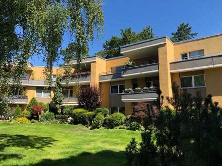 Traumhaft ruhig und schön: Große 2-Zimmer Wohnung in Nikolassee (Zehlendorf) mit Sauna