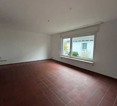 1150 € - 90 m² - 3.0 Zi.