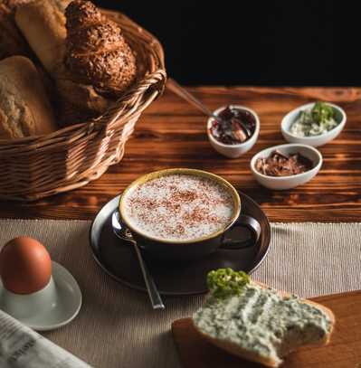 Modernes Café nahe Wittenbergplatz