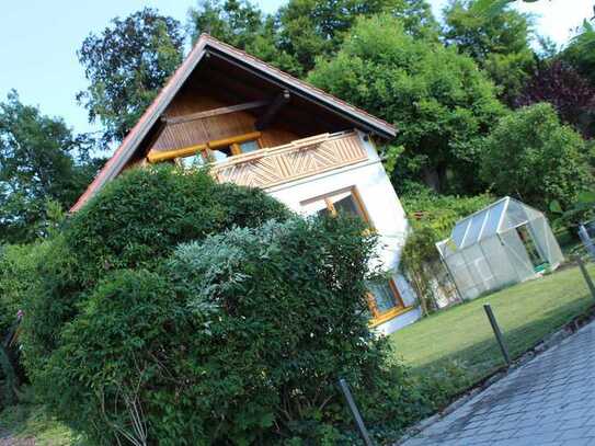 Modernisiertes 6-Zimmer-Haus mit Einbauküche in Biberach