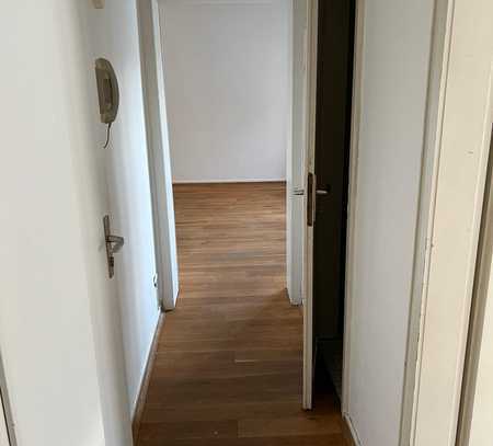Helle 2 Zimmer- Wohnung Nähe Zentrum